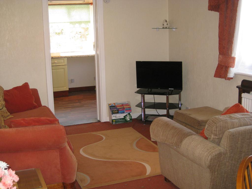 The Ashmount Hotel Rhos-on-Sea Bagian luar foto
